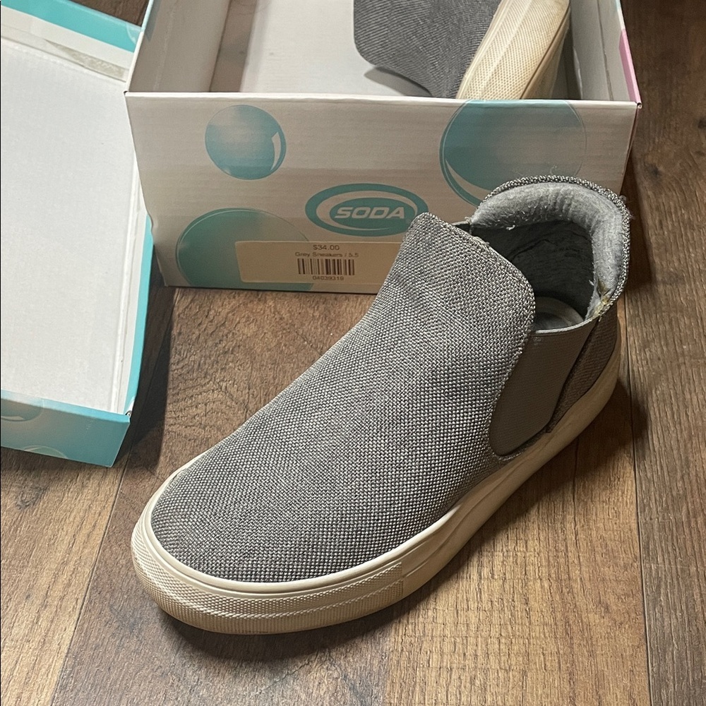 Soda Gray Slip-On Sneakers